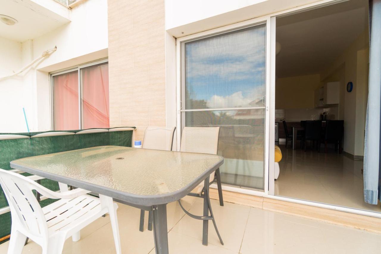 Amazing Two-Bedroom Apartment In Residence Lukomorye D1 With Private Garden Karavas  Exteriör bild
